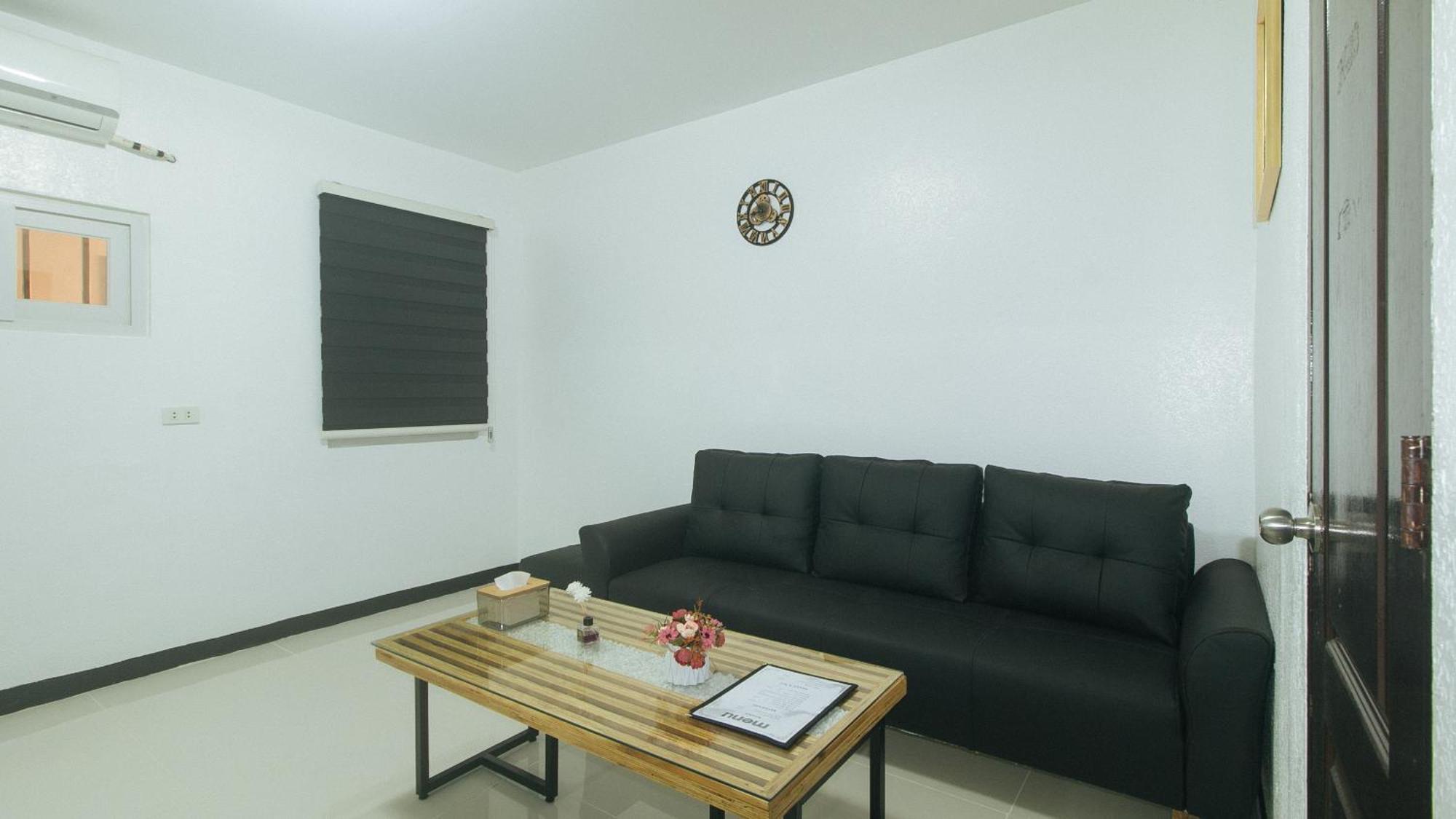 Lavita By Reddoorz Angeles Bagian luar foto