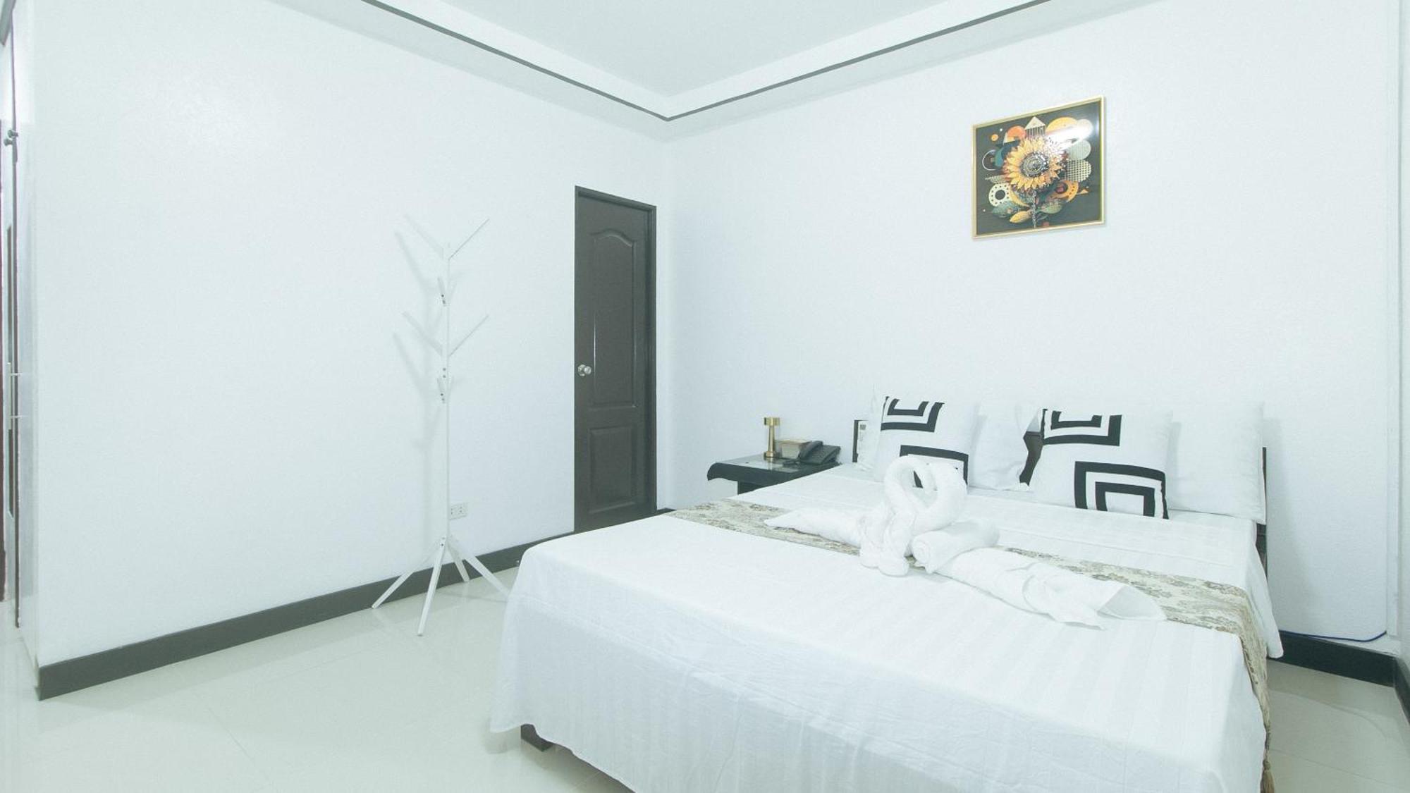 Lavita By Reddoorz Angeles Bagian luar foto